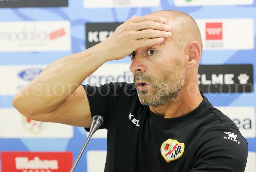 Jémez se ‘muerde la lengua’ para no estallar en el asunto de Álex Moreno