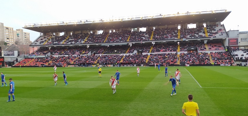 Rayo Vallecano 1 – Oviedo 1: Empate y gracias