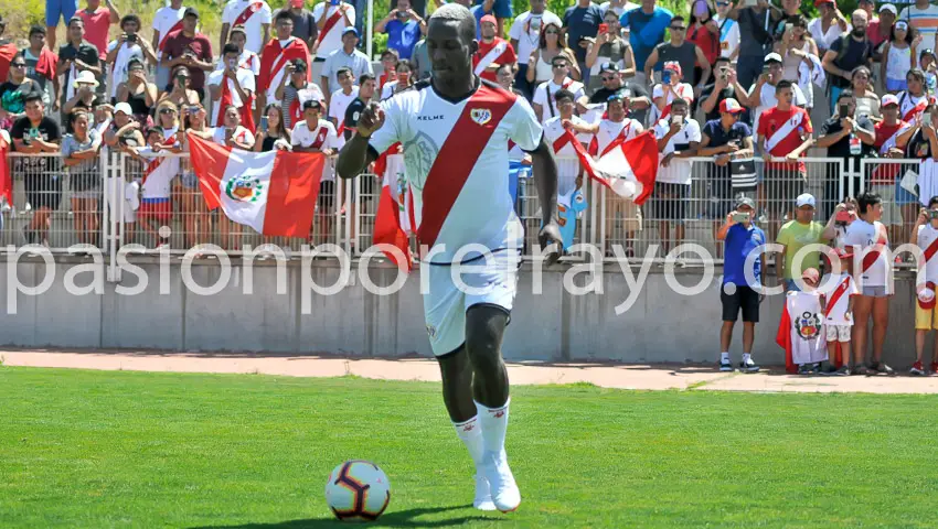 Advíncula, decimoquinto jugador del Rayo Vallecano en marcar esta temporada