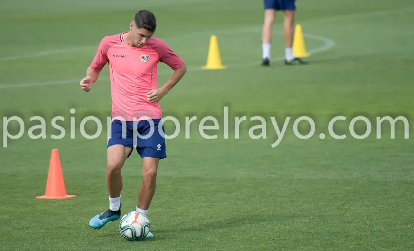 La media inglesa que podría llevar al Rayo Vallecano a la promoción