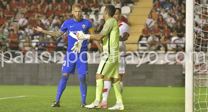 Almería – Rayo Vallecano: ¿Jaque al jeque?