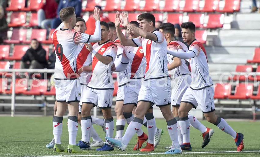 ¿Jugar sin apenas entrenar o renunciar a participar?