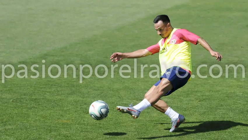 Rayo Vallecano: La banda izquierda es de «los García»