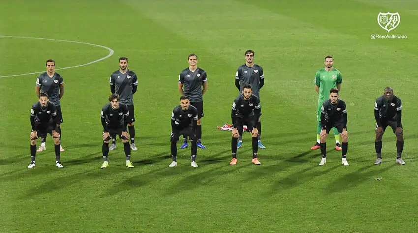 Iraola revolucionó el equipo en la segunda mitad y el experimento funcionó