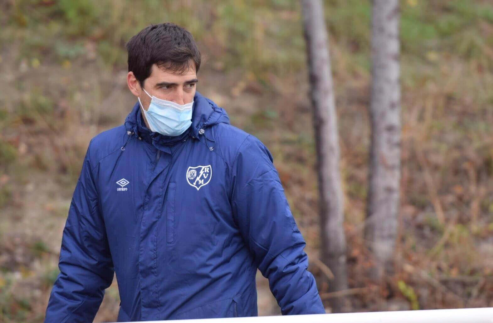 Iraola: «Debemos tener claro qué hacer en todas las fases del juego»