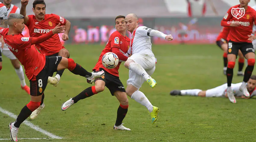 El Rayo Vallecano desaprovecha la ‘jornada perfecta’