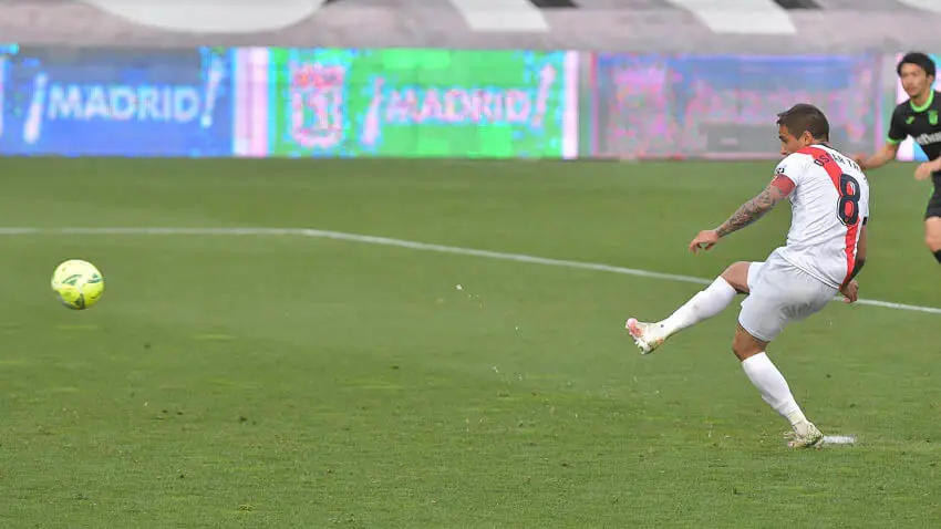 El Rayo ha tenido más penaltis a favor en 3 jornadas que en las 37 anteriores