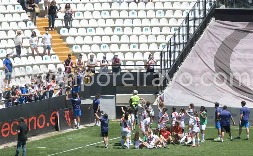 La Federación de Peñas del Rayo y Carlos Santiso dan su versión sobre la asistencia del Rayo Femenino – EDF Logroño