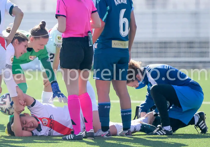 El Rayo Femenino, sin equipo médico ni delegado y al borde del aplazamiento del partido