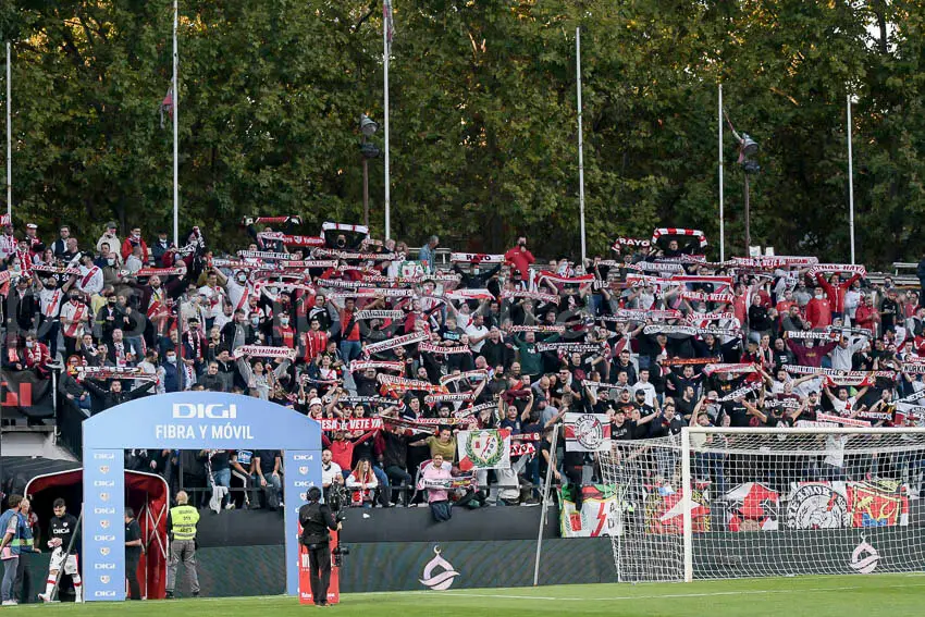 Rayo Vallecano: la permanencia pasa por el estadio de Vallecas