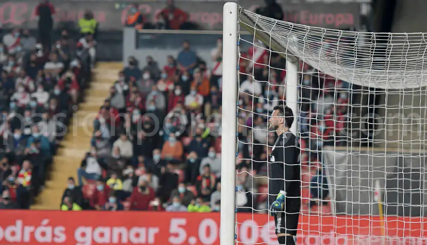 Dimitrievski en la SER: «Ahora voy a disfrutar y a tomarme algo con mis compañeros»