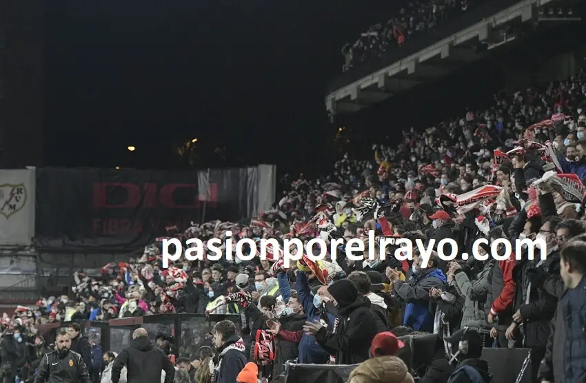 La Federación de Peñas denuncia «discriminación» por no poder viajar para animar al Rayo