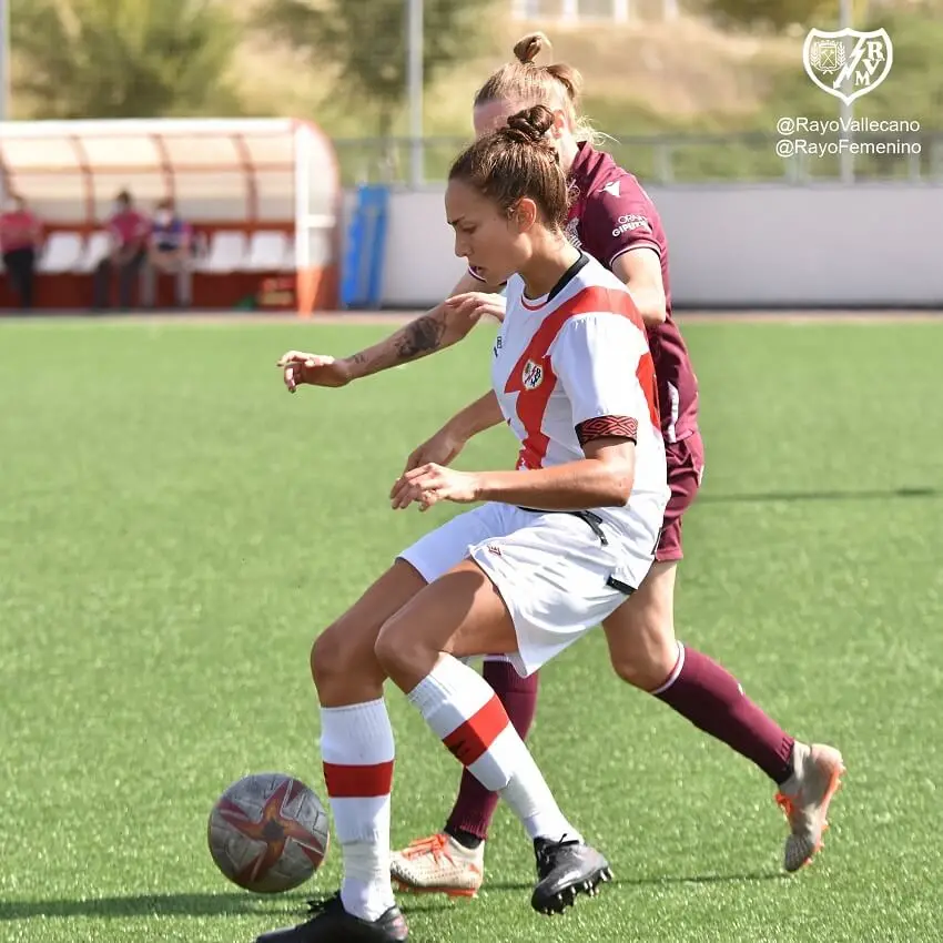 Entrevista a Paula Andújar: «Si hacemos nuestro trabajo, el Rayo Femenino puede ganarle casi a cualquiera»