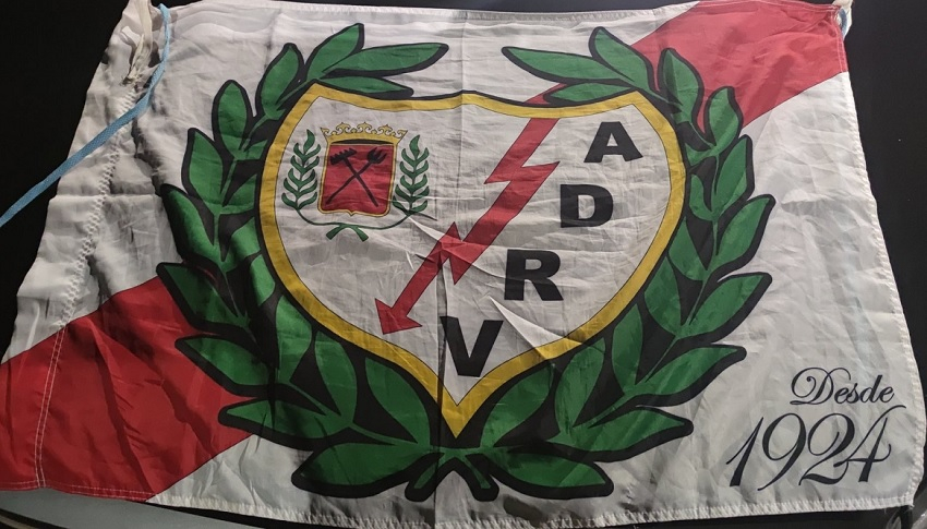 Indignación entre el rayismo por la provocación en los accesos al estadio de Guijuelo