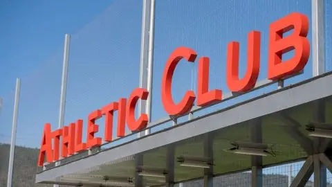 Iker Muniain, positivo por covid-19, no jugará contra el Rayo Vallecano