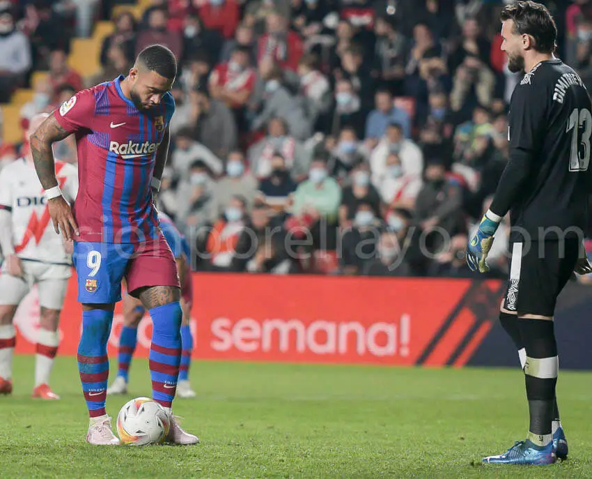 El Barcelona gana en Mallorca y relega al Rayo al sexto lugar de la tabla