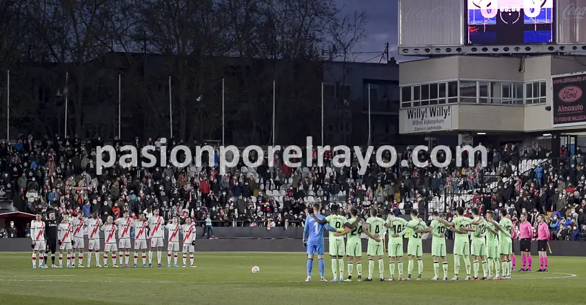 El estadio de Vallecas guardó un minuto de silencio por Paco Gento antes del Rayo – Athletic