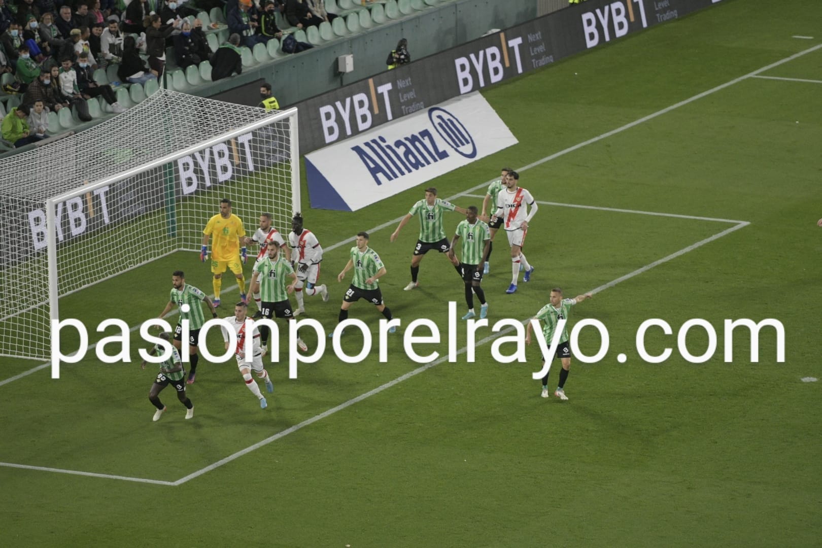 Betis 1-1 Rayo Vallecano: Orgullo del rayismo y de Vallecas
