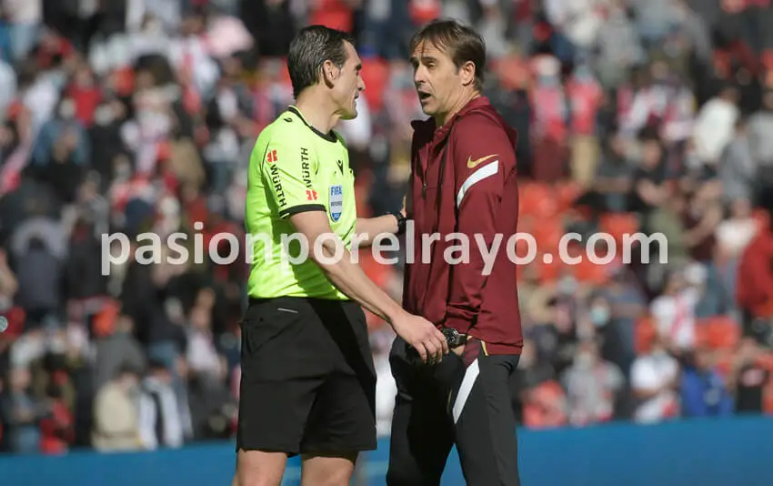 Lopetegui: «Si entramos en la dinámica de rearbitrar… el VAR no tiene fin»