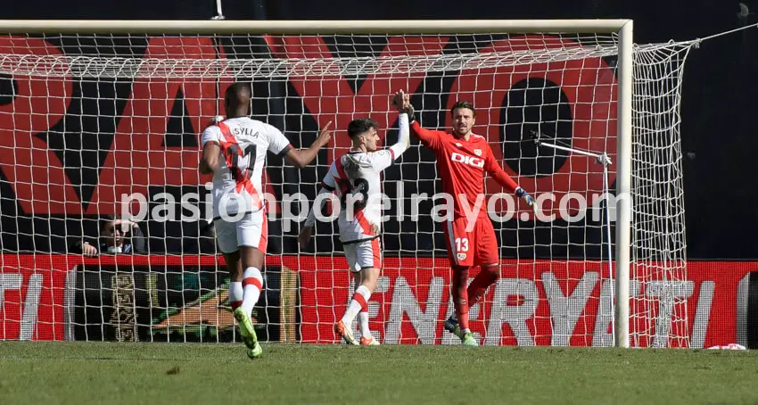 Dimitrievski: «Si todo el mundo se queja esto es un mercadillo»