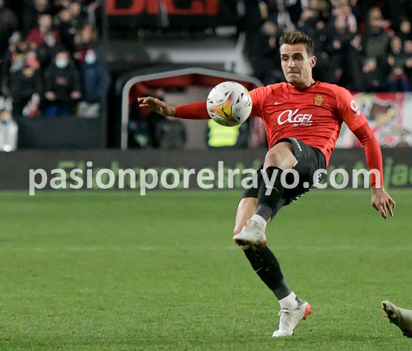La victoria del Mallorca ante el At. Madrid deja al Rayo a cinco del descenso