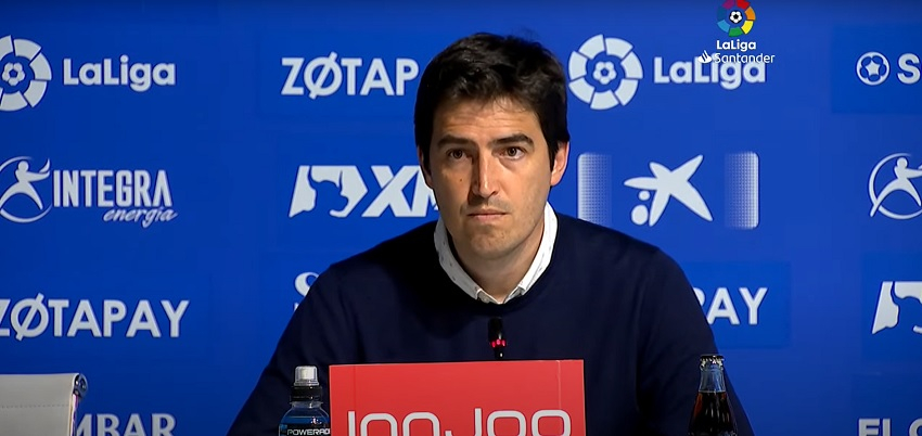 Iraola: «No estamos siendo contundentes y esto es Primera División»