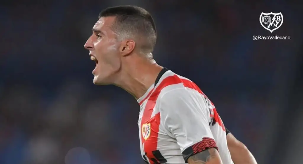 Sergi Guardiola, pichichi del Rayo Vallecano en Liga y en la temporada