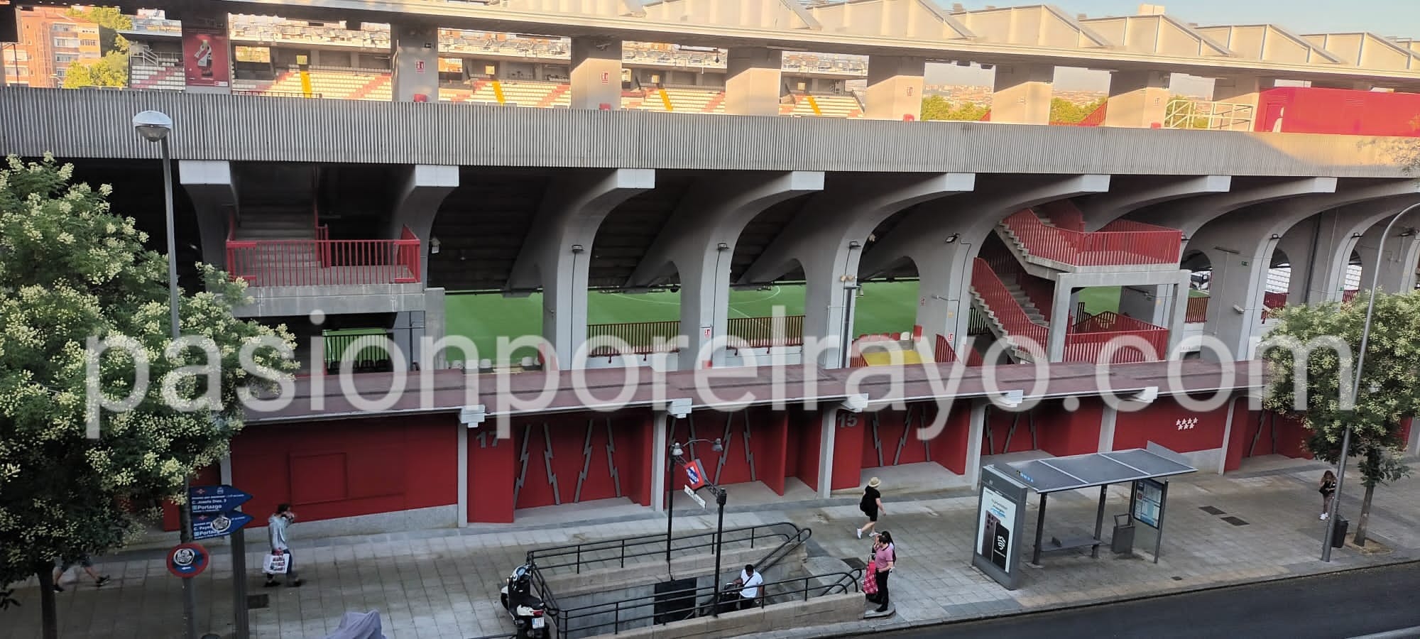 Adiós a las obras en el Estadio de Vallecas 19 meses después