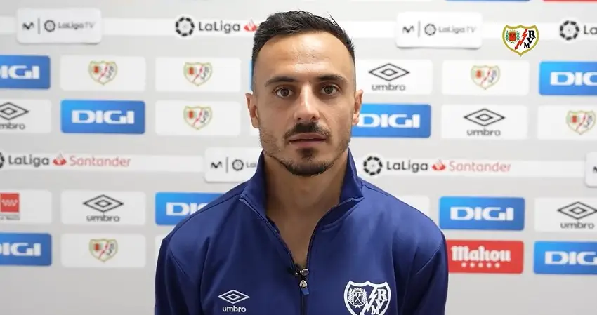 Alvaro García: «Estamos en la línea de hacernos fuertes en casa porque aquí está media salvación»