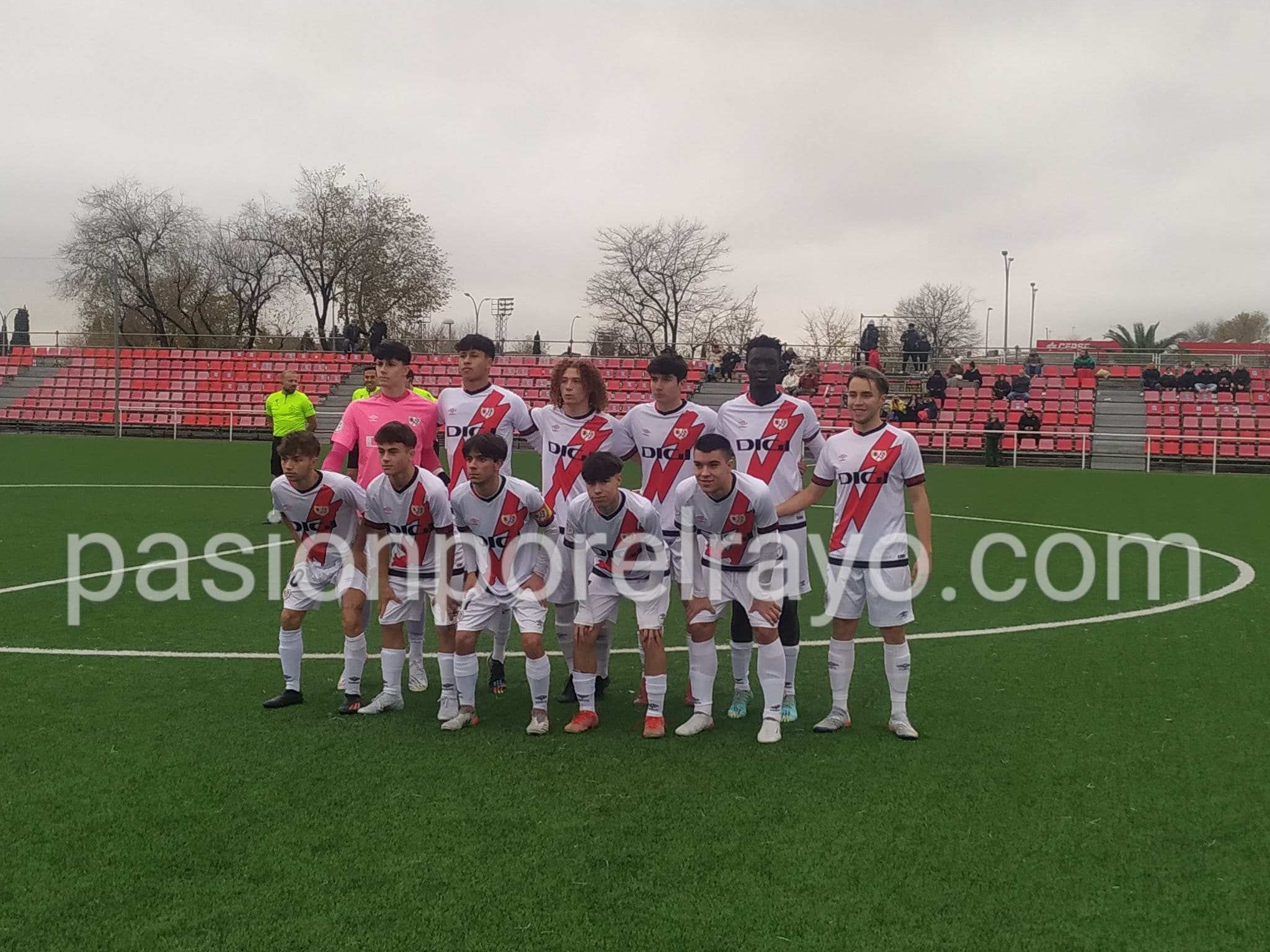 Joan le da 3 nuevos puntos al Rayo Juvenil A contra el Villanovense (1-0) y acaricia la Copa del Rey
