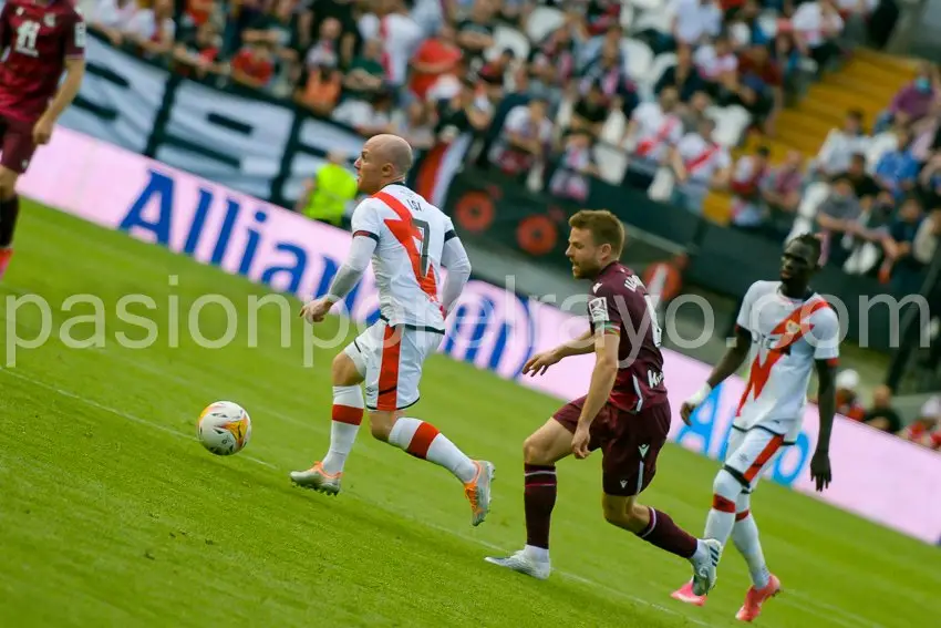 El duro calendario de la Real Sociedad que podría favorecer al Rayo Vallecano
