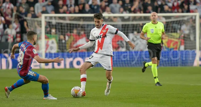 Óscar Valentín, seria duda para el Rayo Vallecano – Real Sociedad