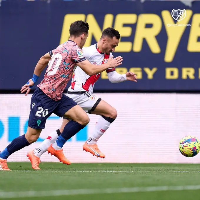 Cádiz 1-0 Rayo Vallecano: Al Rayo se le atragantan el Carnaval y el Cádiz