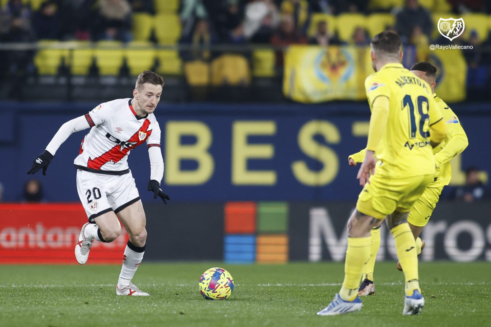 El Rayo Vallecano echa el cerrojo lejos del estadio de Vallecas