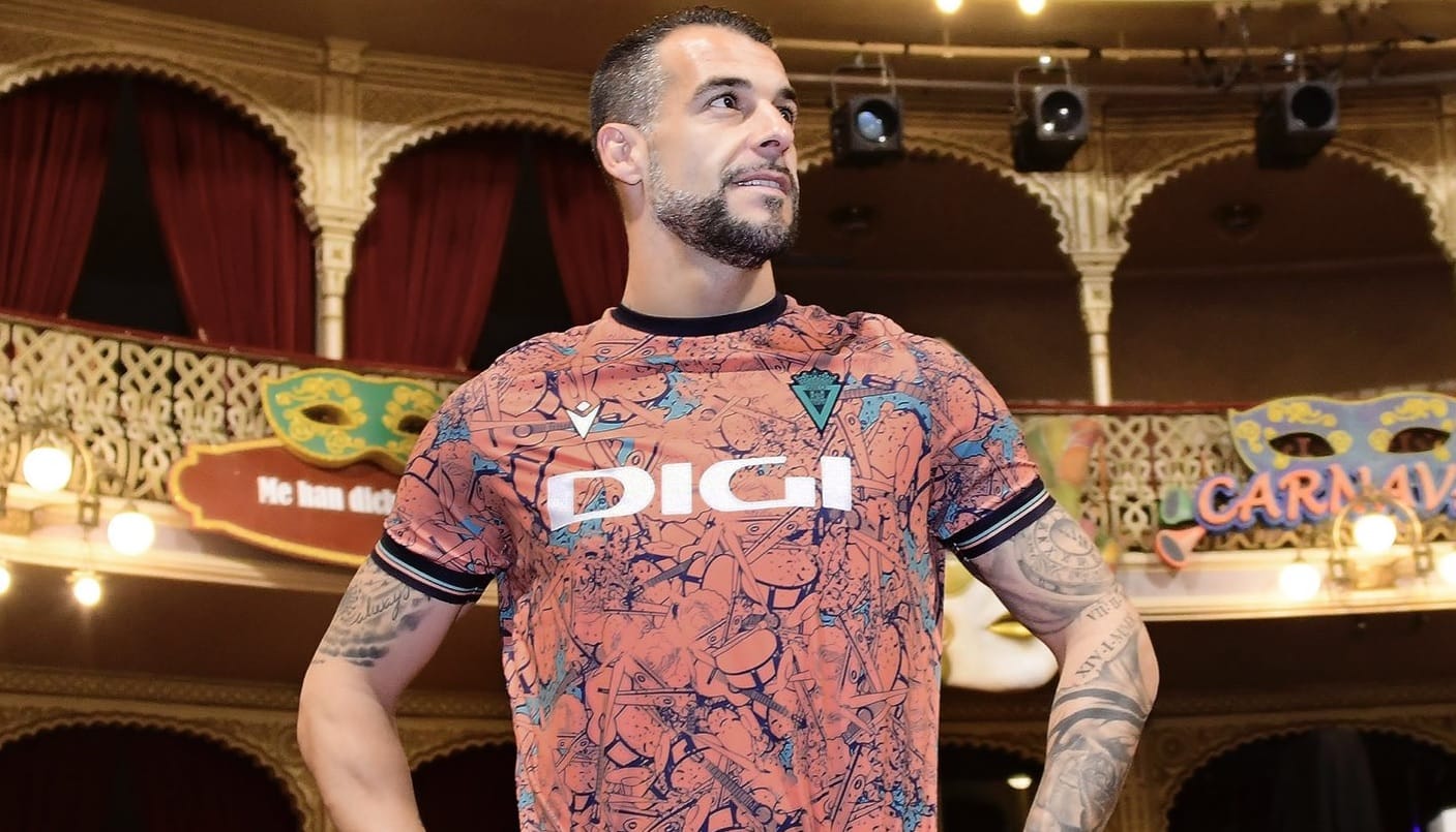 El Cádiz estrenará su camiseta inspirada en los Carnavales contra el Rayo Vallecano