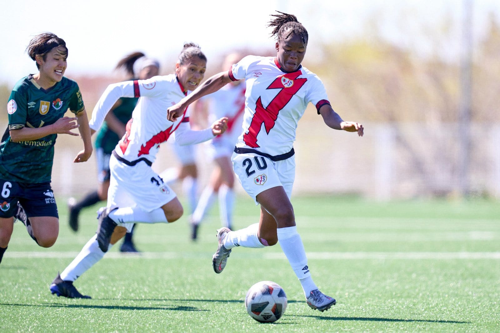 Rayo B y Rayo Femenino se juegan media temporada este fin de semana