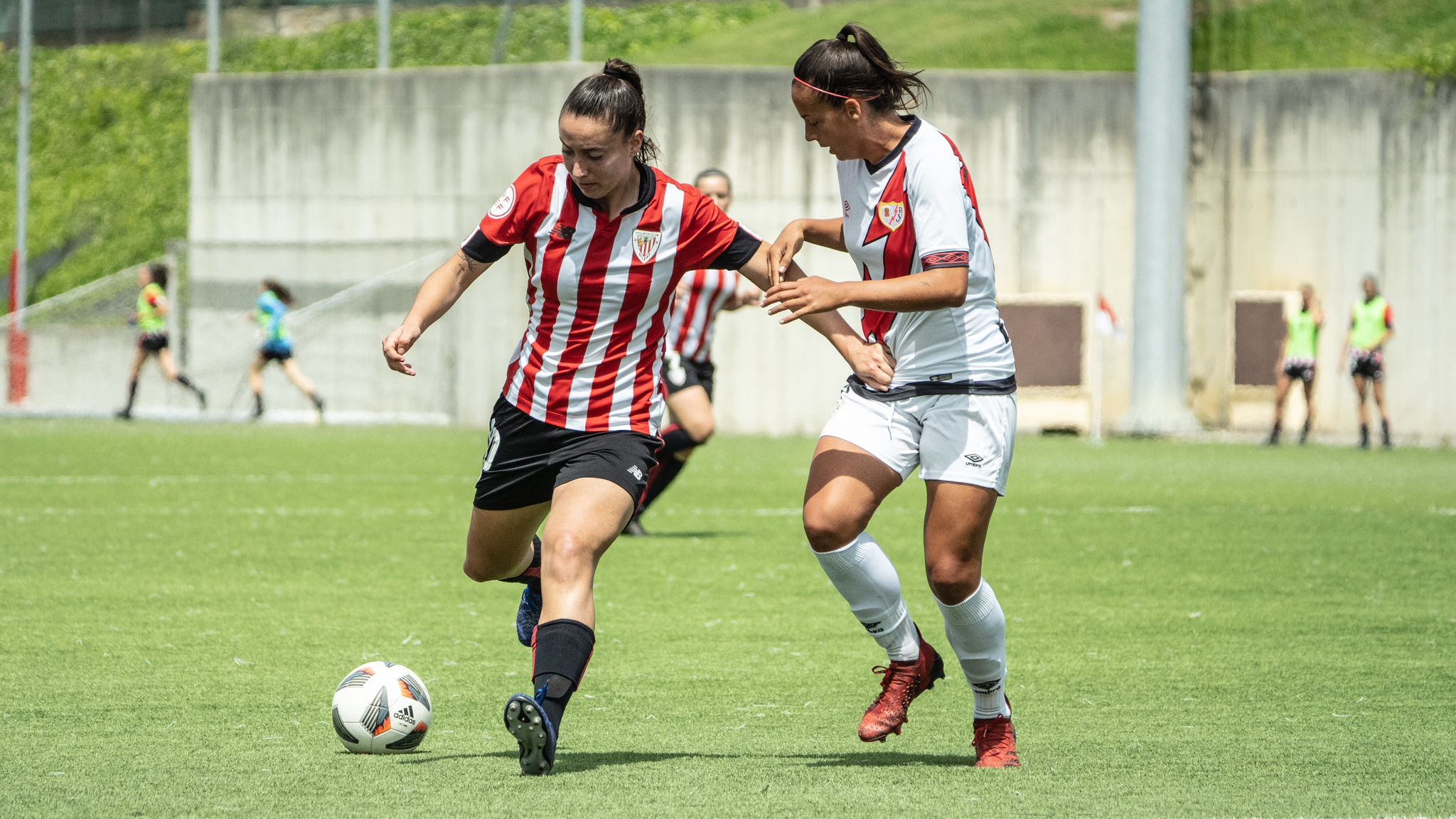 (c) Twitter Athletic Femenino