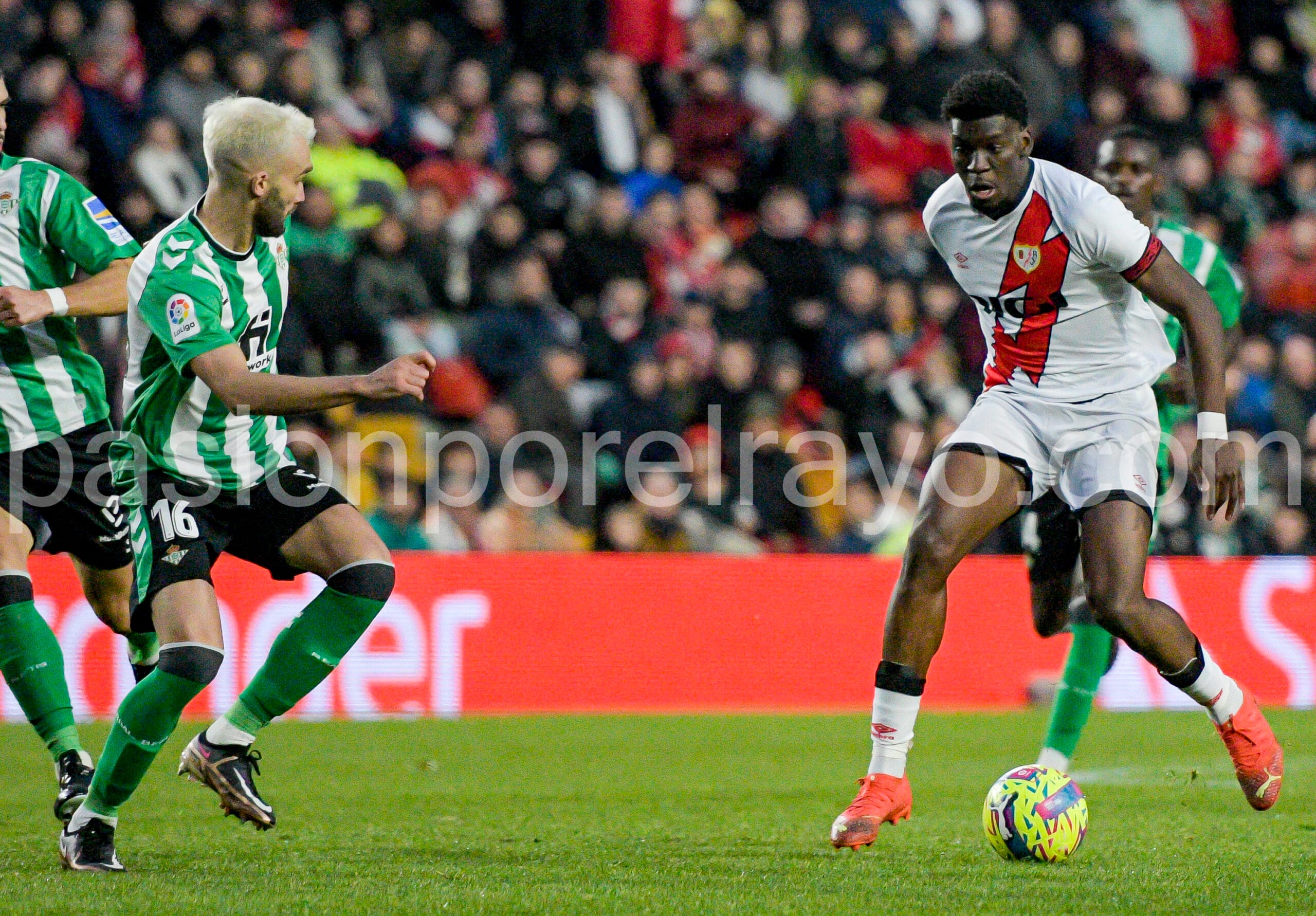 Nteka, centenario: 100 partidos con el Rayo Vallecano