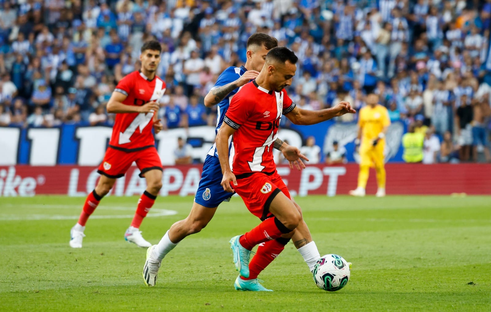 Álvaro García, el único goleador de la pretemporada del Rayo Vallecano