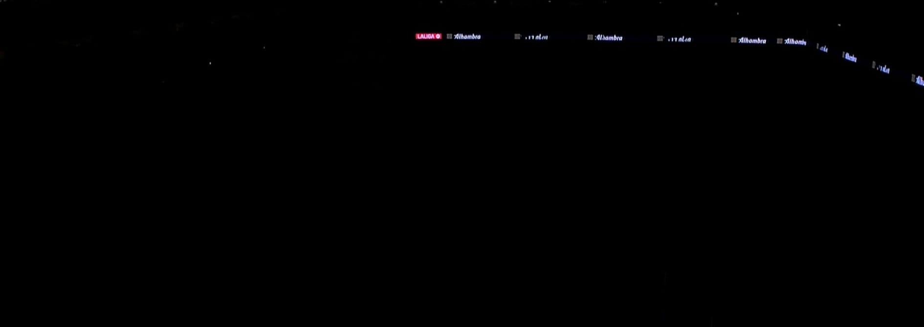 Con el partido comenzado se fue la luz en Granada