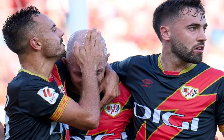 Unai López firma la primera asistencia del curso con una dejada de fantasía