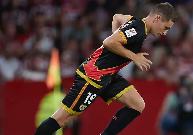 Jorge De Frutos volvió a jugar con la franja 3 años y 1 mes después