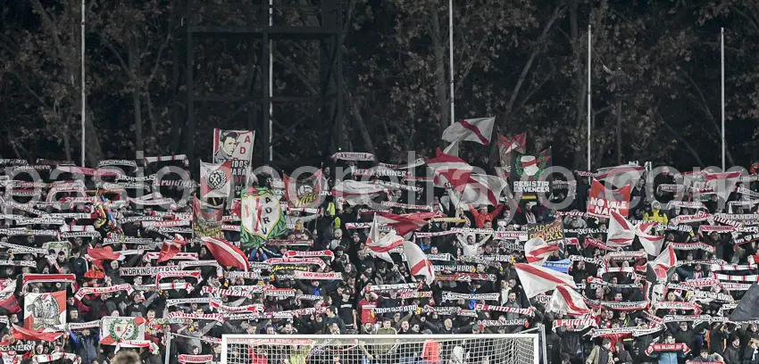 Mensaje de Bukaneros a la plantilla y al resto del estadio: «Aquí se viene a animar al Rayo no a ver ganar al Rayo»