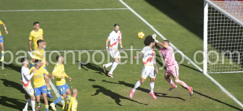 Rayo Vallecano 0-2 Las Palmas: El Rayo se pega un tiro en el pie