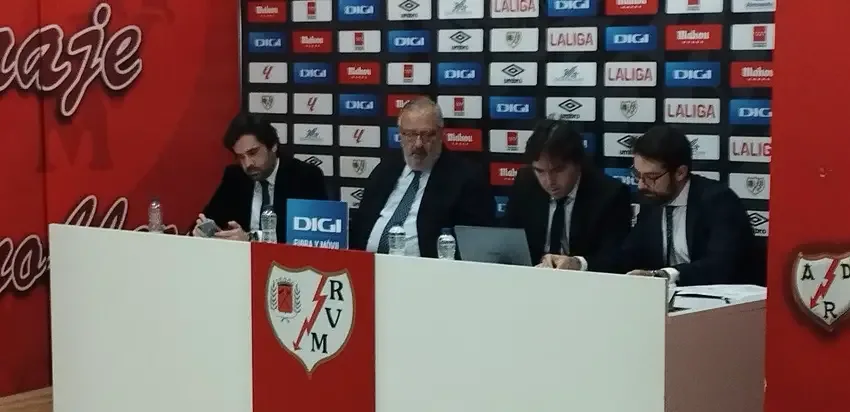 El Rayo celebró un año más el ‘trámite’ de su junta de socios