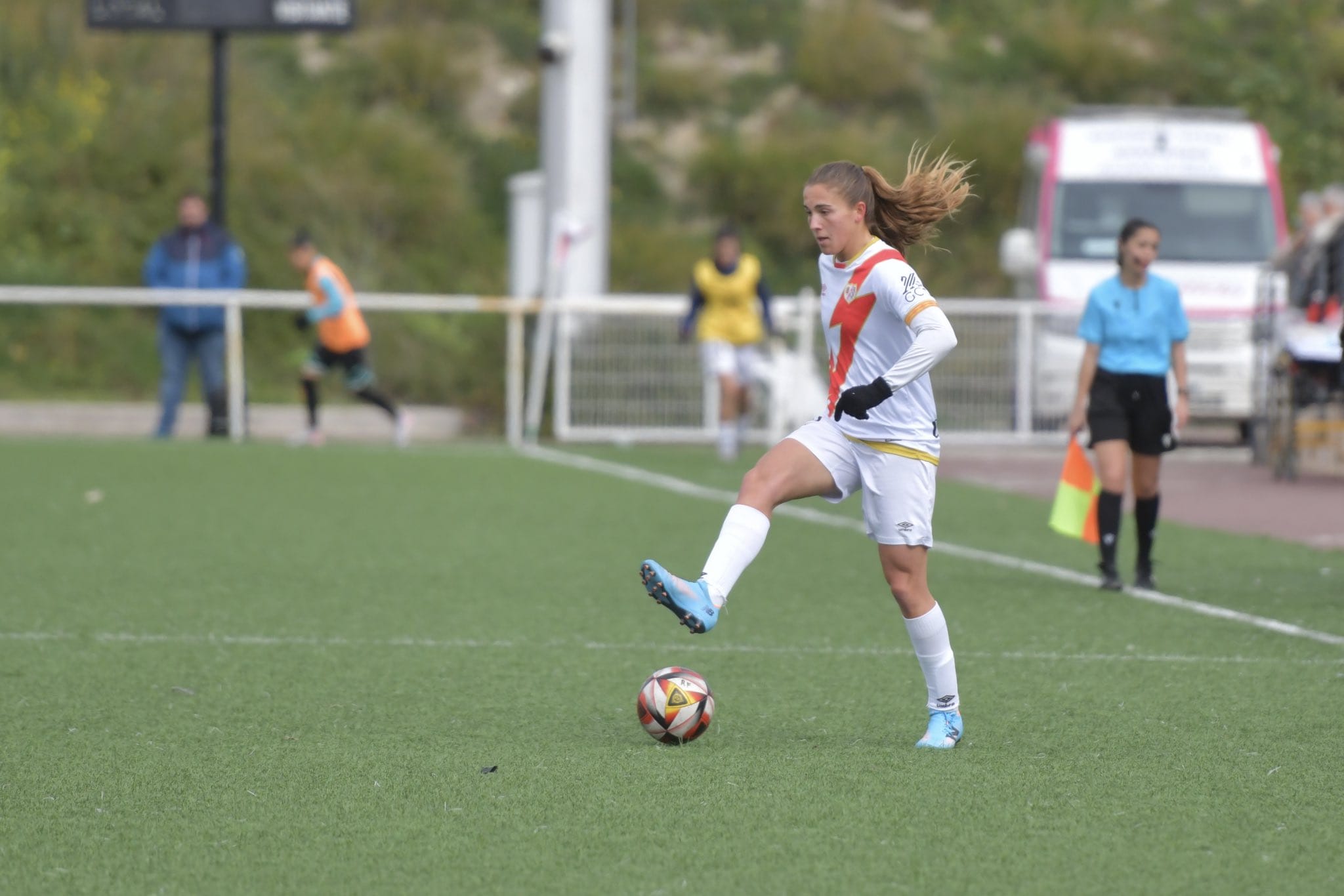 El Rayo Femenino pierde contra el Pradejón (1-0) y se acerca a la zona de descenso