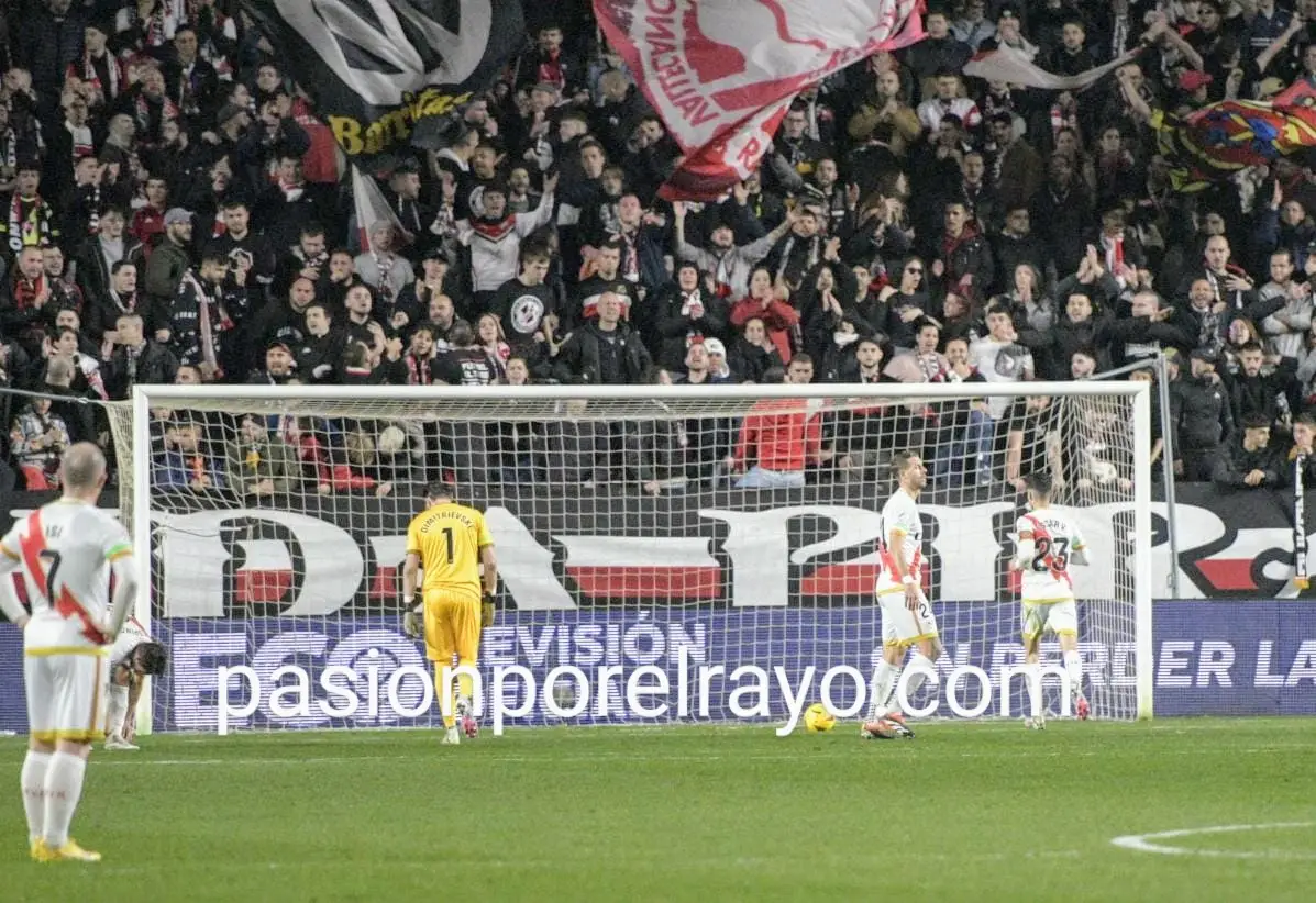 Rayo Vallecano 1-2 Sevilla: En-Nesyri e Isaac se bastan para liquidar al Rayo