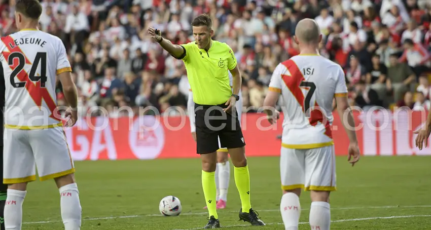 Lío de pelotas en Vallecas