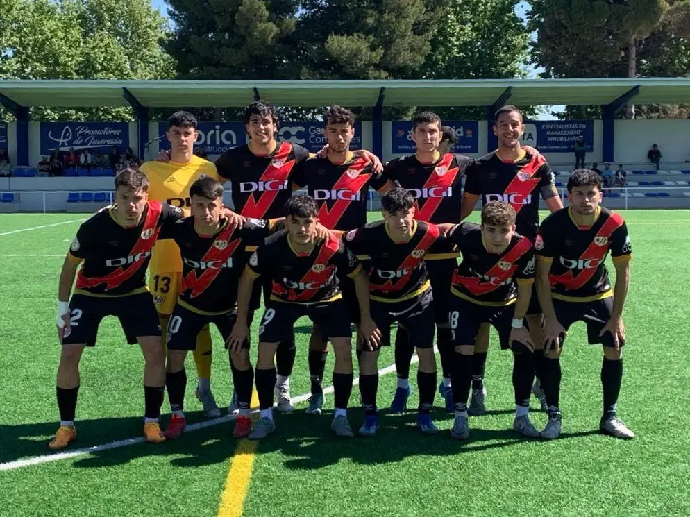 El Rayo B se hunde en la clasificación tras una nueva derrota (3-2) contra el Colonia Moscardó