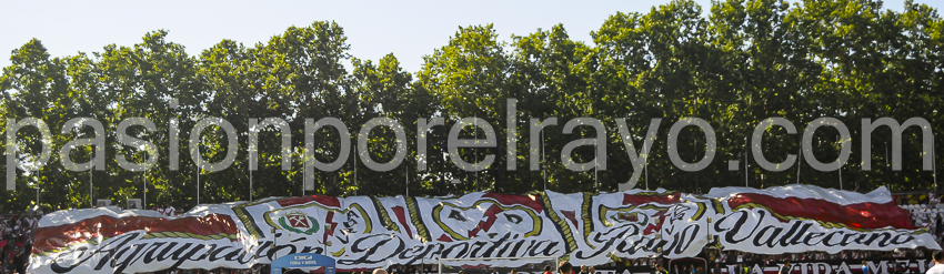 El histórico tifo de Vallecas fue todo un éxito 15 rayo vallecano tifo2